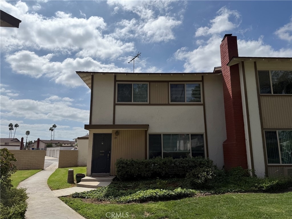 1722 Mitchell Avenue - Photo 0