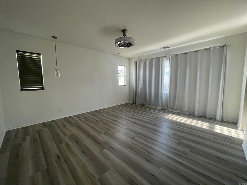 1079 Calle Deceo - Photo 5