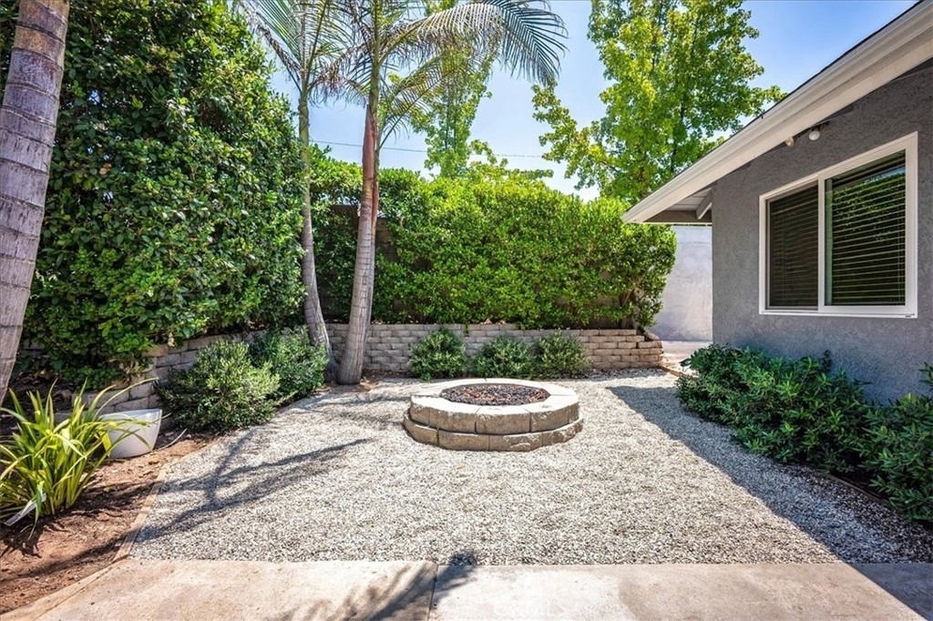385 E Mendocino Street - Photo 30