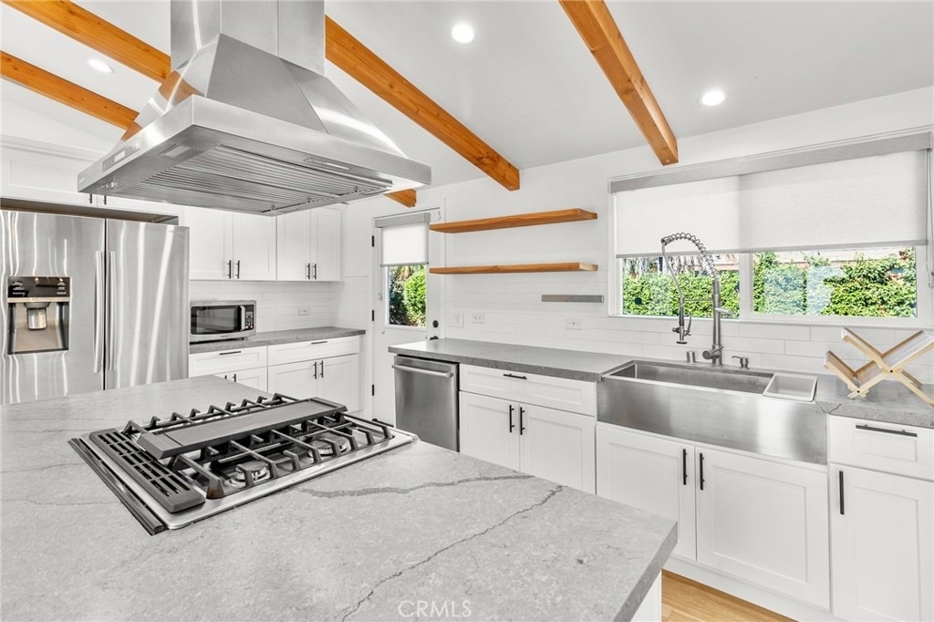 1329 N Maple Street - Photo 5