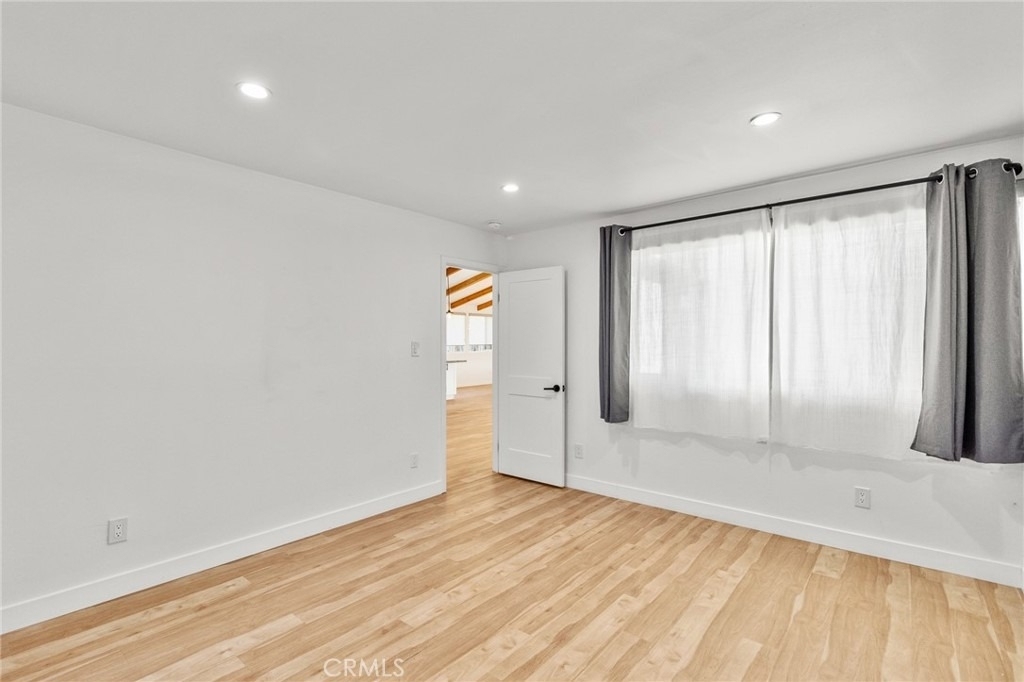 1329 N Maple Street - Photo 19