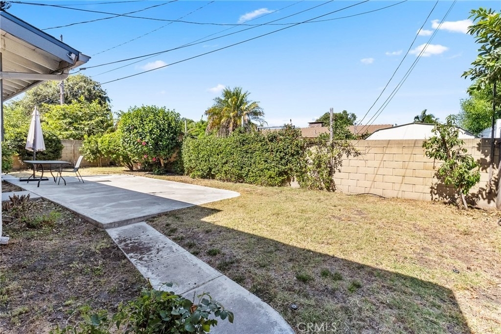 1329 N Maple Street - Photo 24