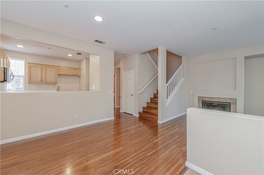 23 Willowdale - Photo 3