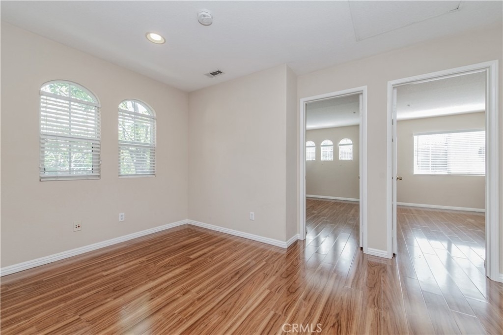 23 Willowdale - Photo 16