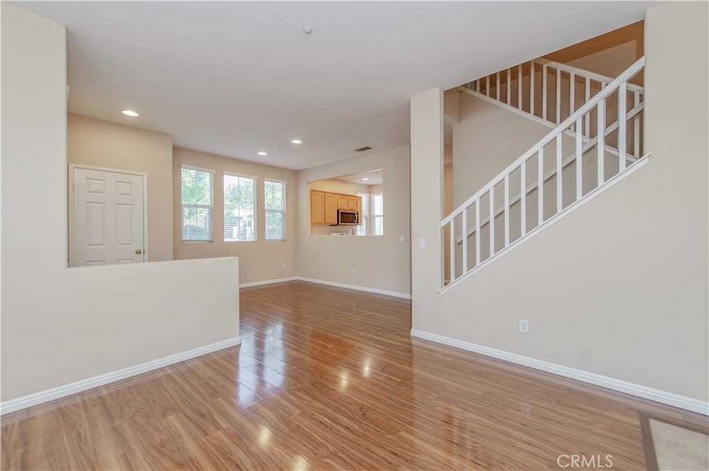 23 Willowdale - Photo 7