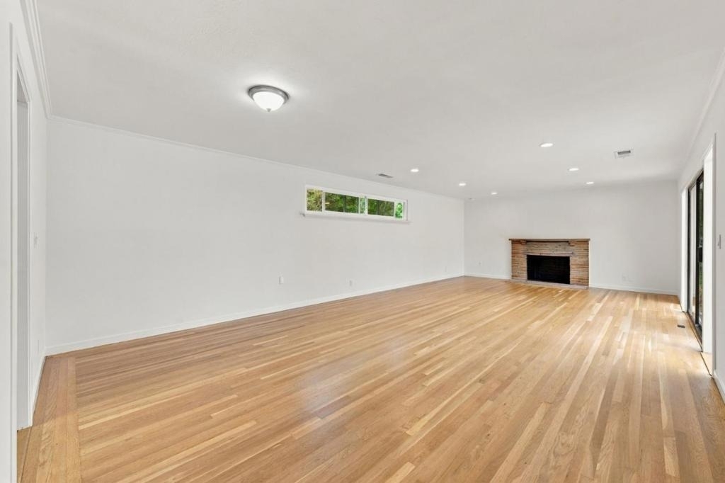 1061 Parrott Drive - Photo 15