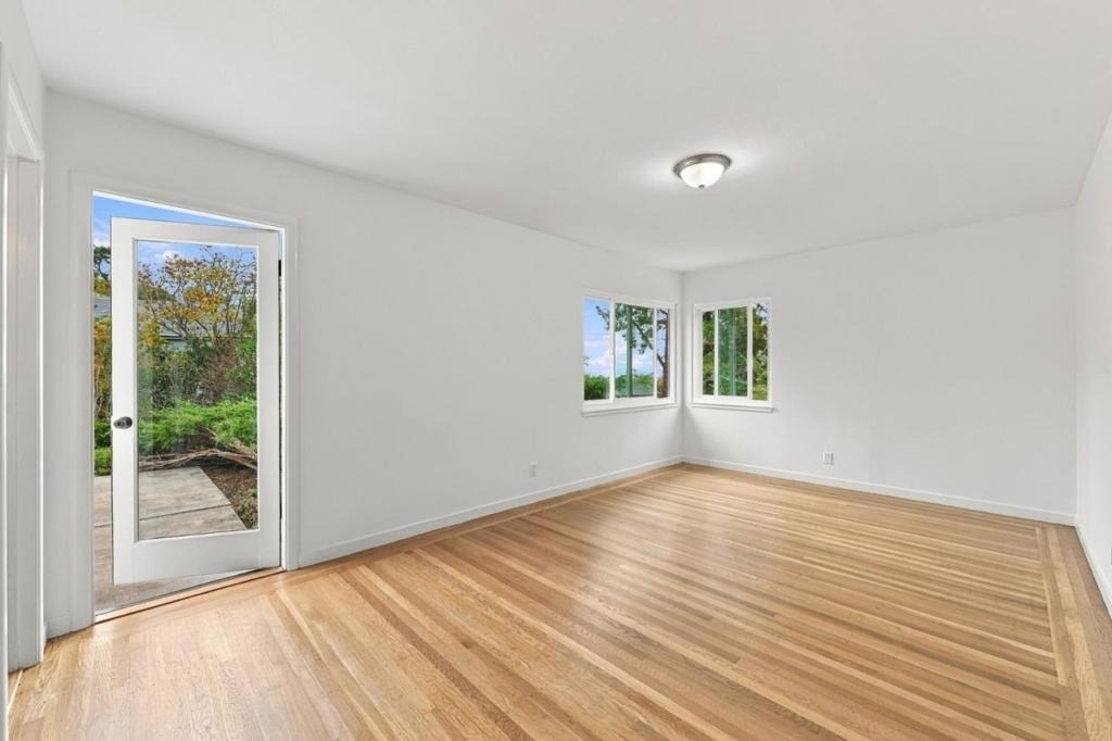 1061 Parrott Drive - Photo 29