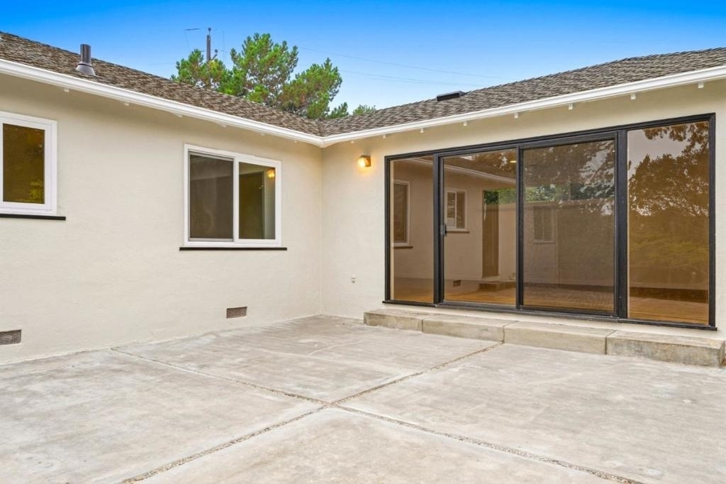 1061 Parrott Drive - Photo 7