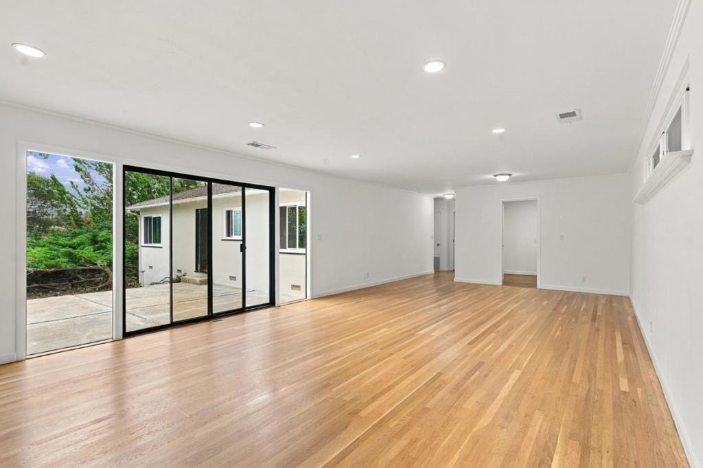 1061 Parrott Drive - Photo 18
