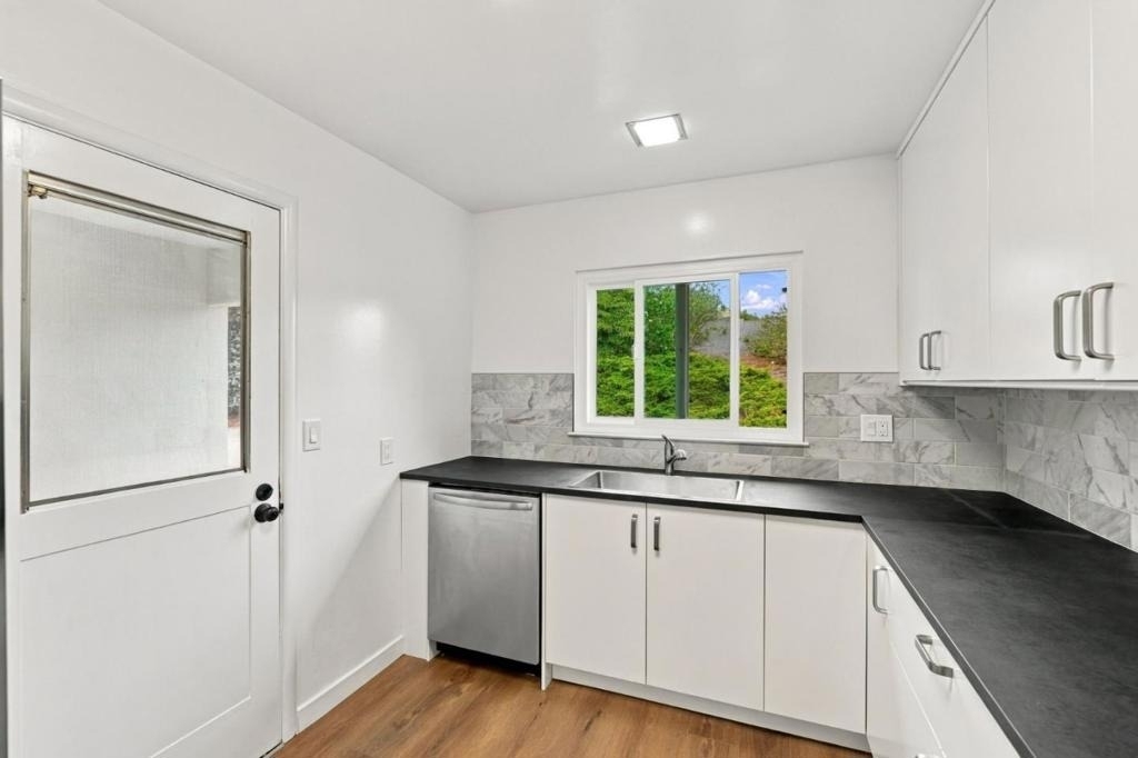 1061 Parrott Drive - Photo 24