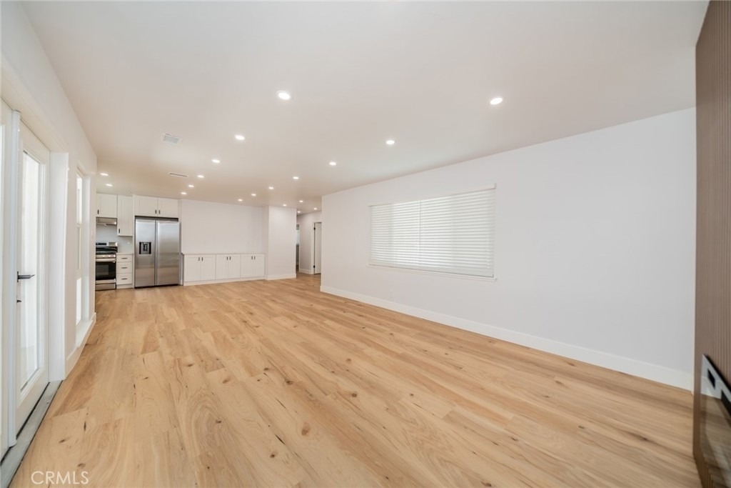 6458 Rhonda Road - Photo 7