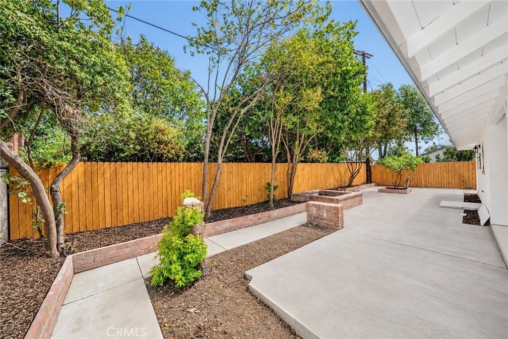 6458 Rhonda Road - Photo 23