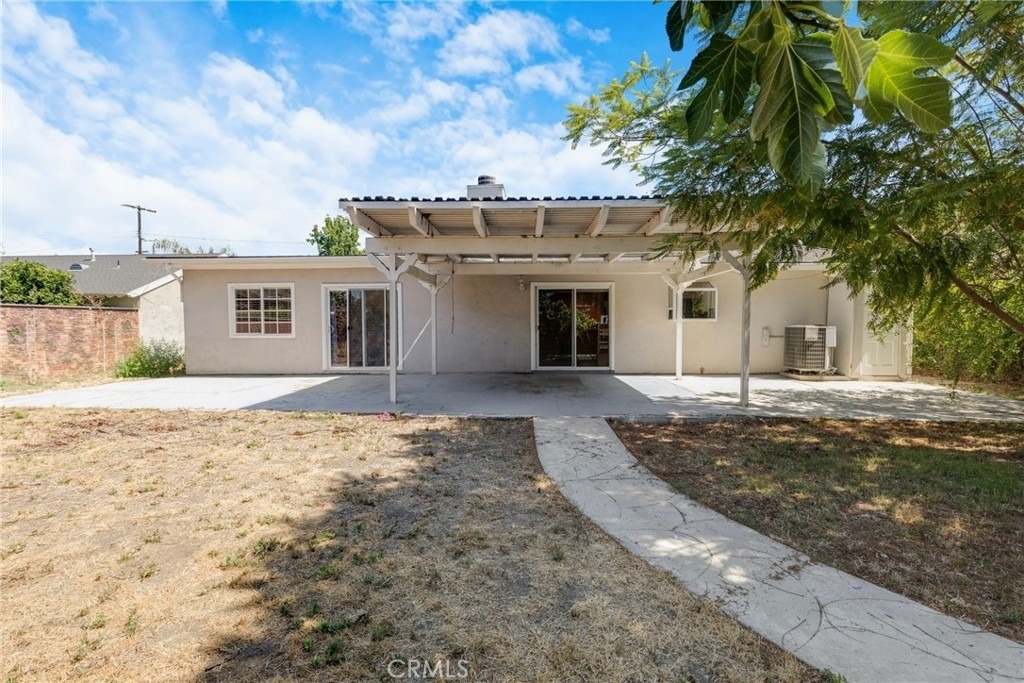 19000 Strathern - Photo 28