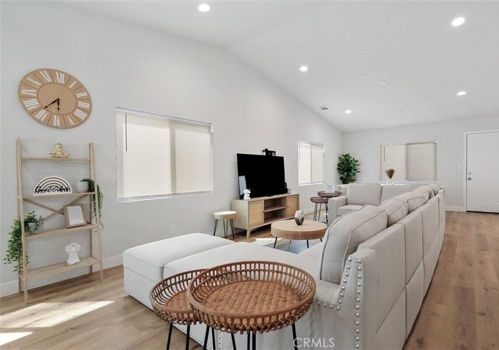 43645 Saguaro - Photo 4