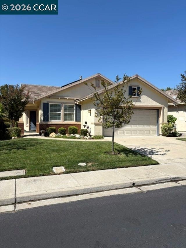 715 Stewart Way - Photo 0