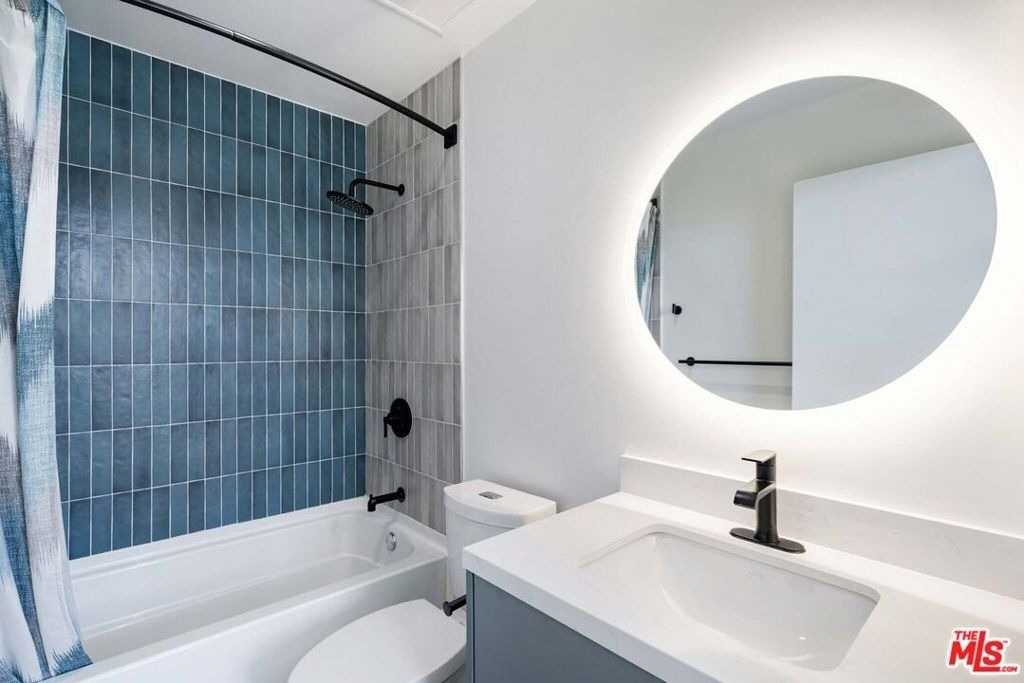 2500 Wilshire Boulevard - Photo 4