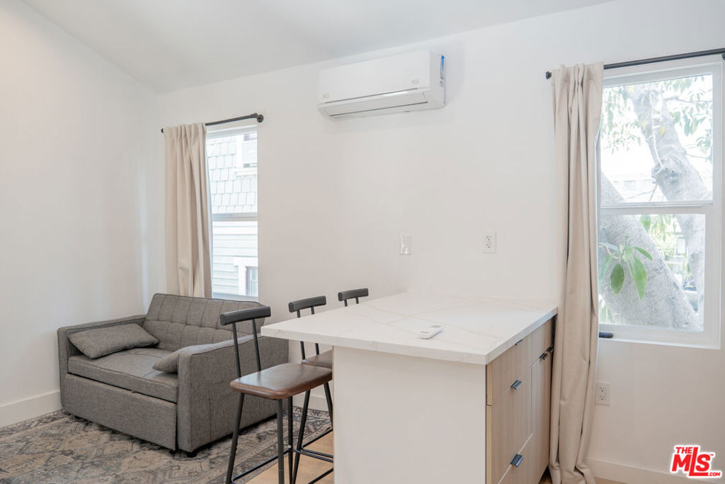 6138 Carlos Avenue - Photo 2