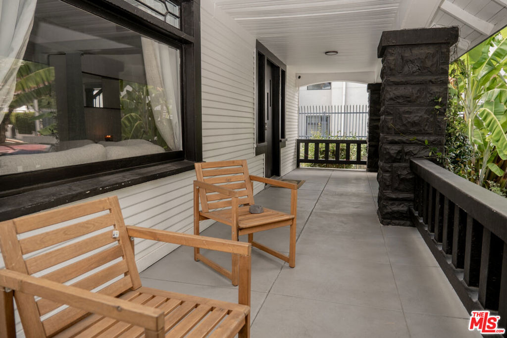 6136 Carlos Avenue - Photo 3