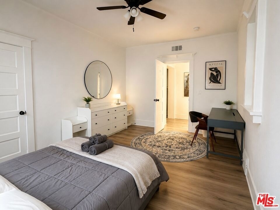 6136 Carlos Avenue - Photo 24