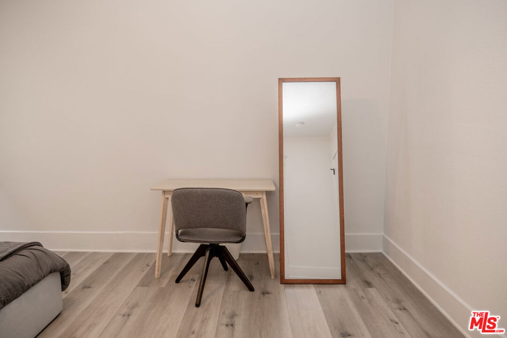 6136 Carlos Avenue - Photo 45