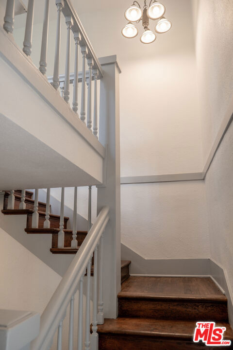 6136 Carlos Avenue - Photo 42
