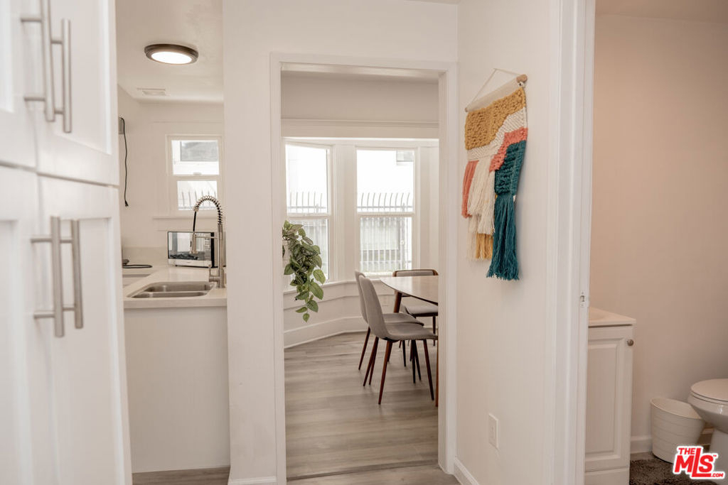 6136 Carlos Avenue - Photo 11