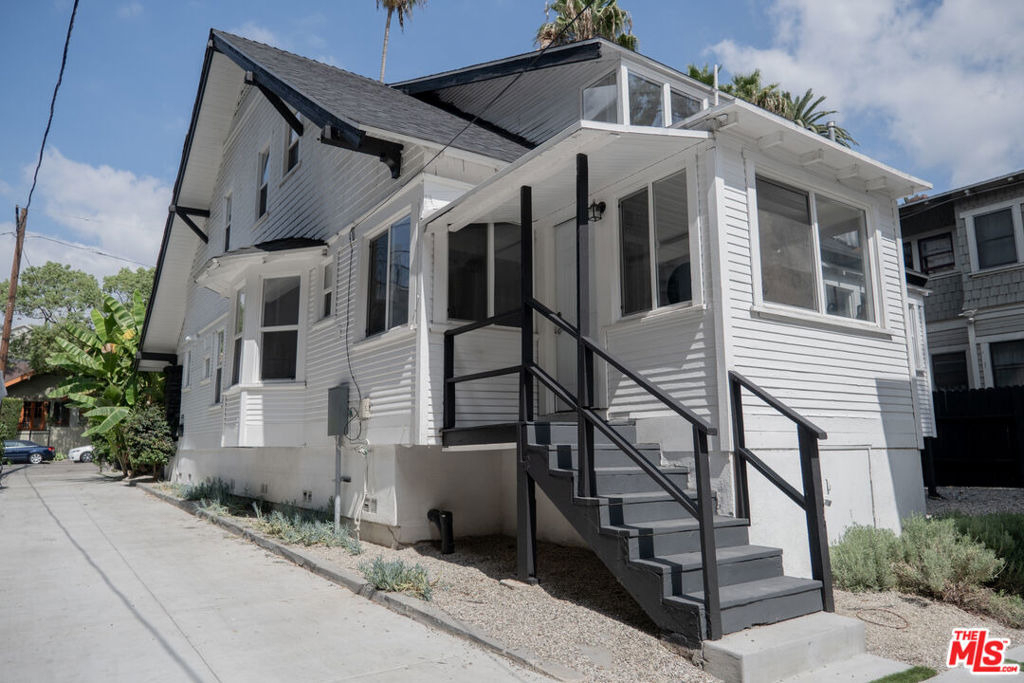 6136 Carlos Avenue - Photo 41