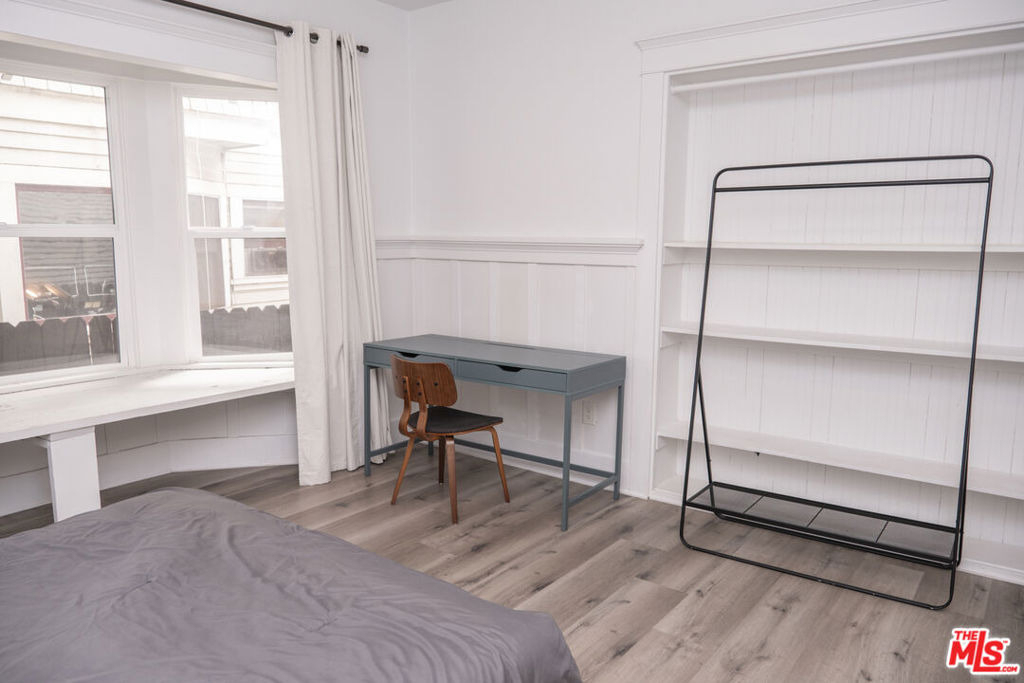 6136 Carlos Avenue - Photo 31