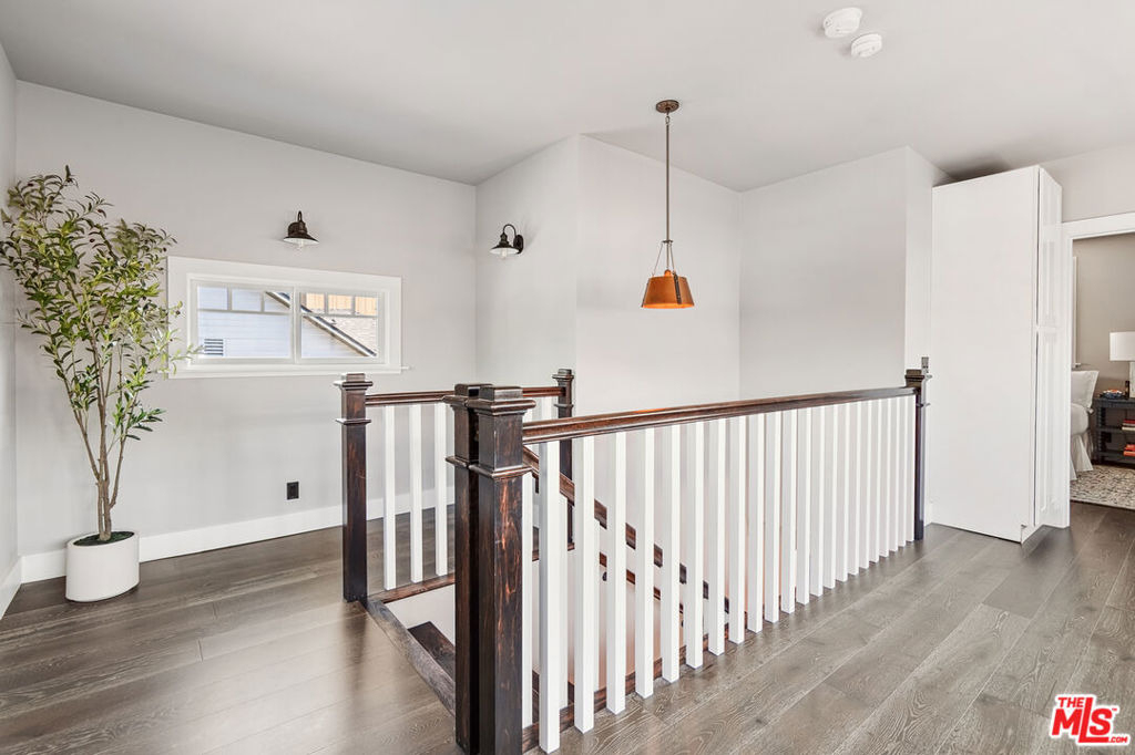 222 N St Andrews Place - Photo 47