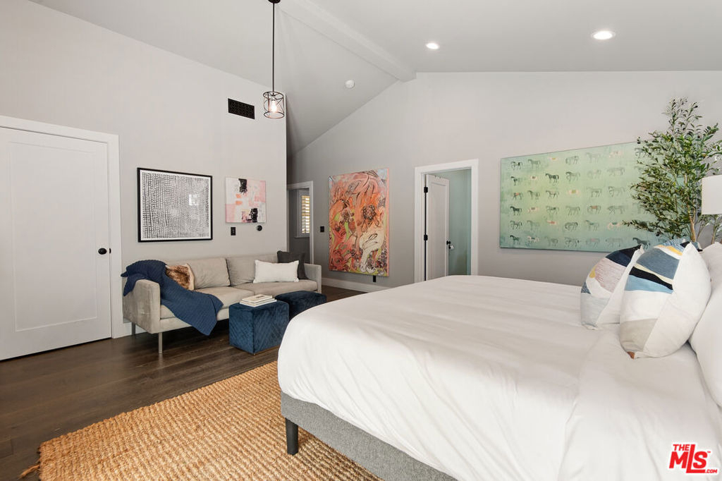222 N St Andrews Place - Photo 38