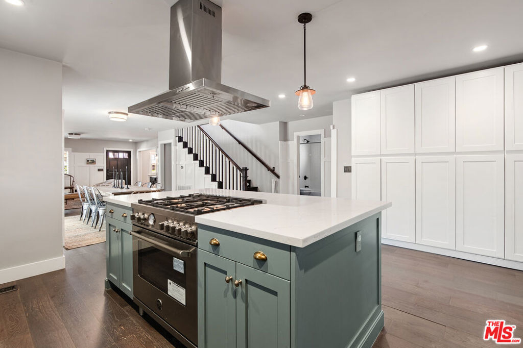 222 N St Andrews Place - Photo 17