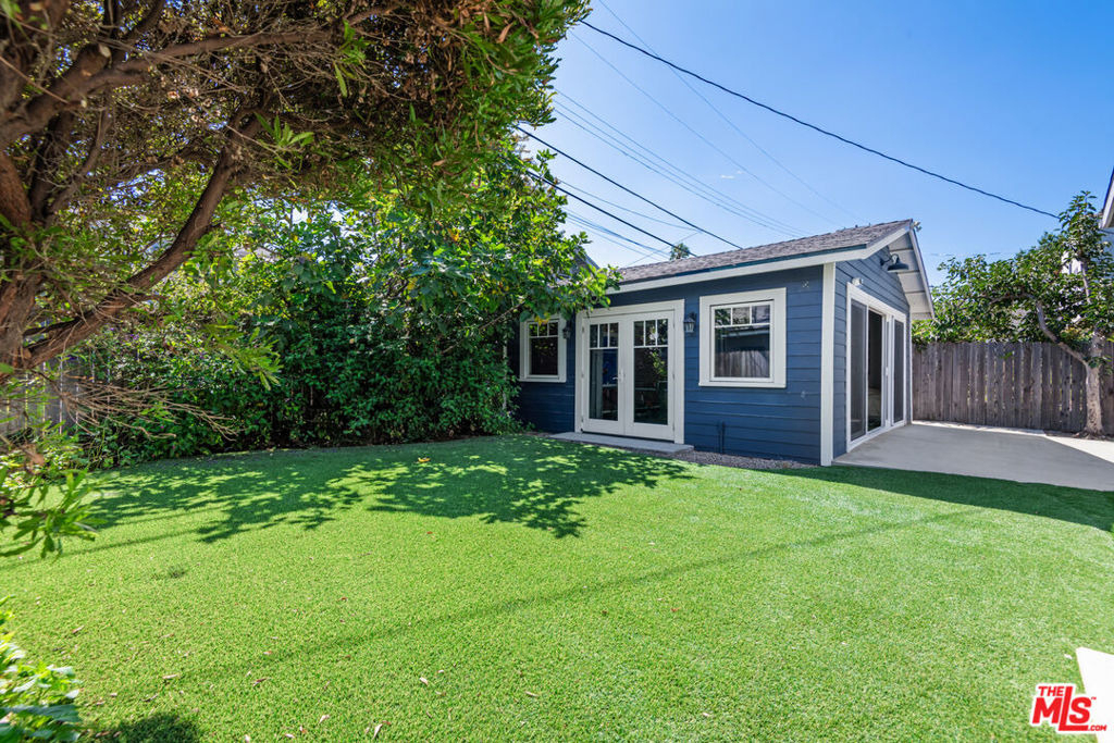 222 N St Andrews Place - Photo 63