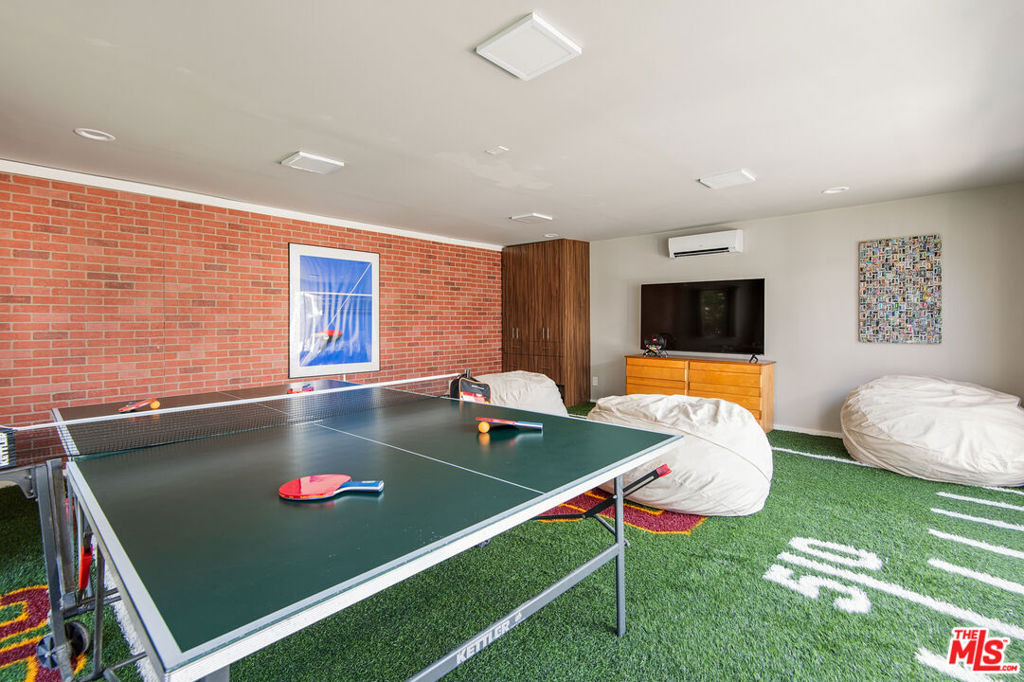 222 N St Andrews Place - Photo 56