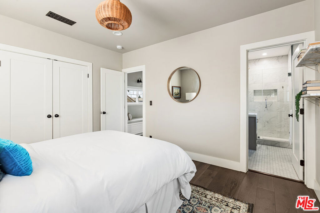 222 N St Andrews Place - Photo 52