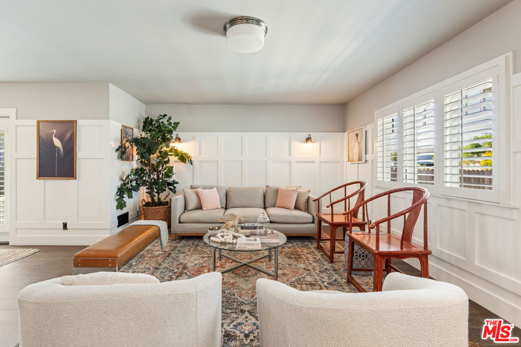 222 N St Andrews Place - Photo 7