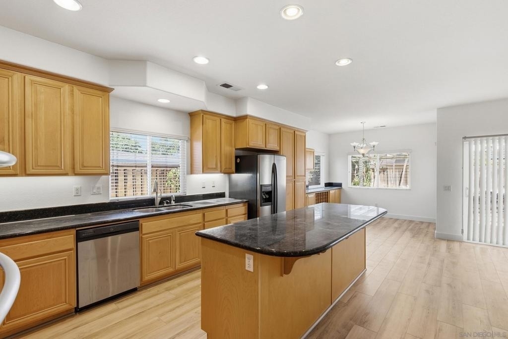 634 W Vermont - Photo 7