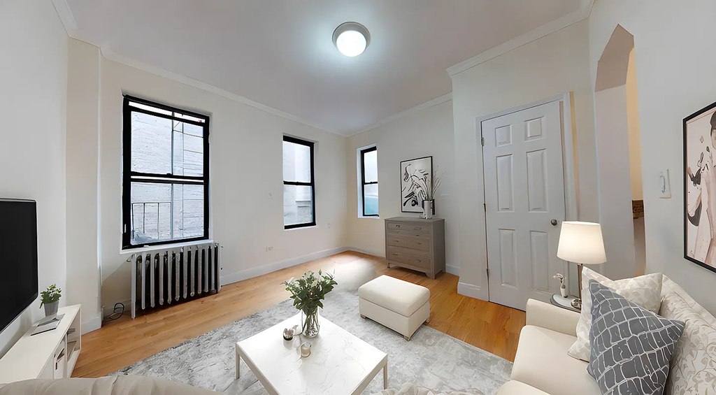 711 second ave - Photo 0