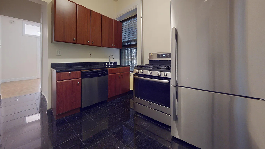 East 12th Street - Photo 1