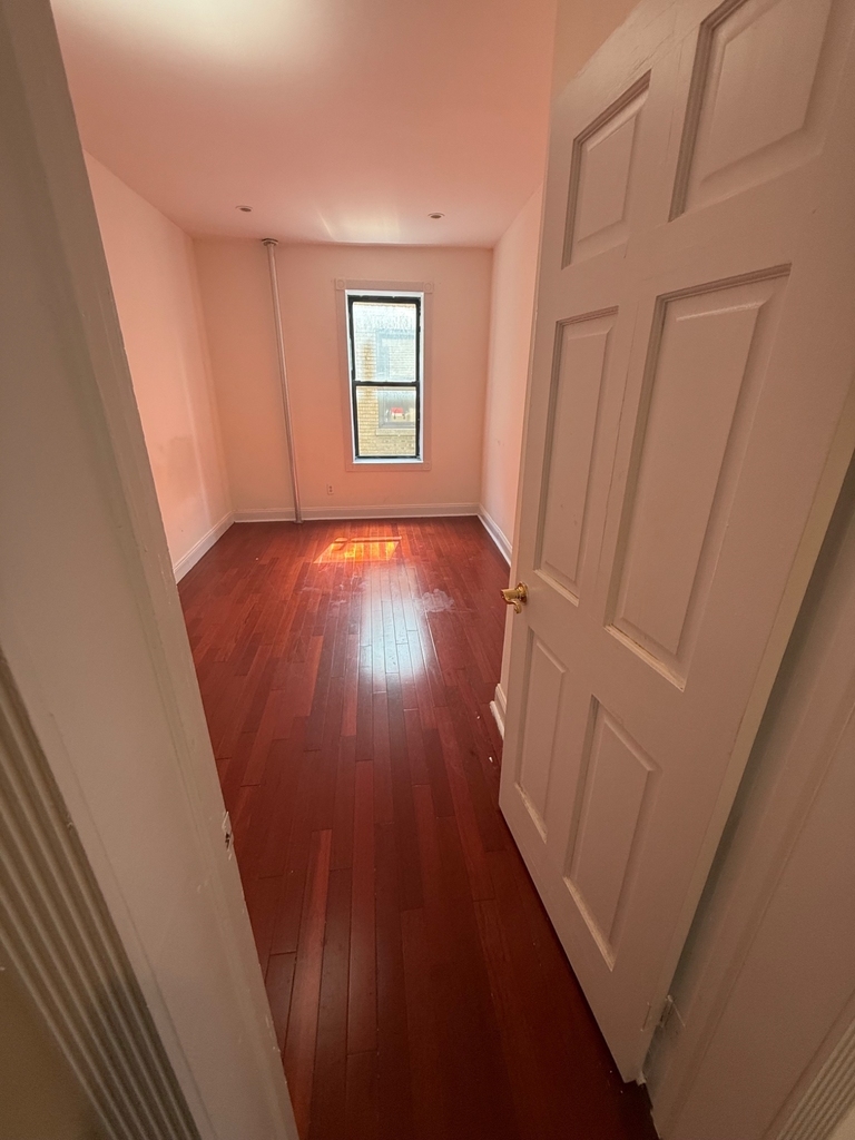 20 Magaw Place - Photo 7