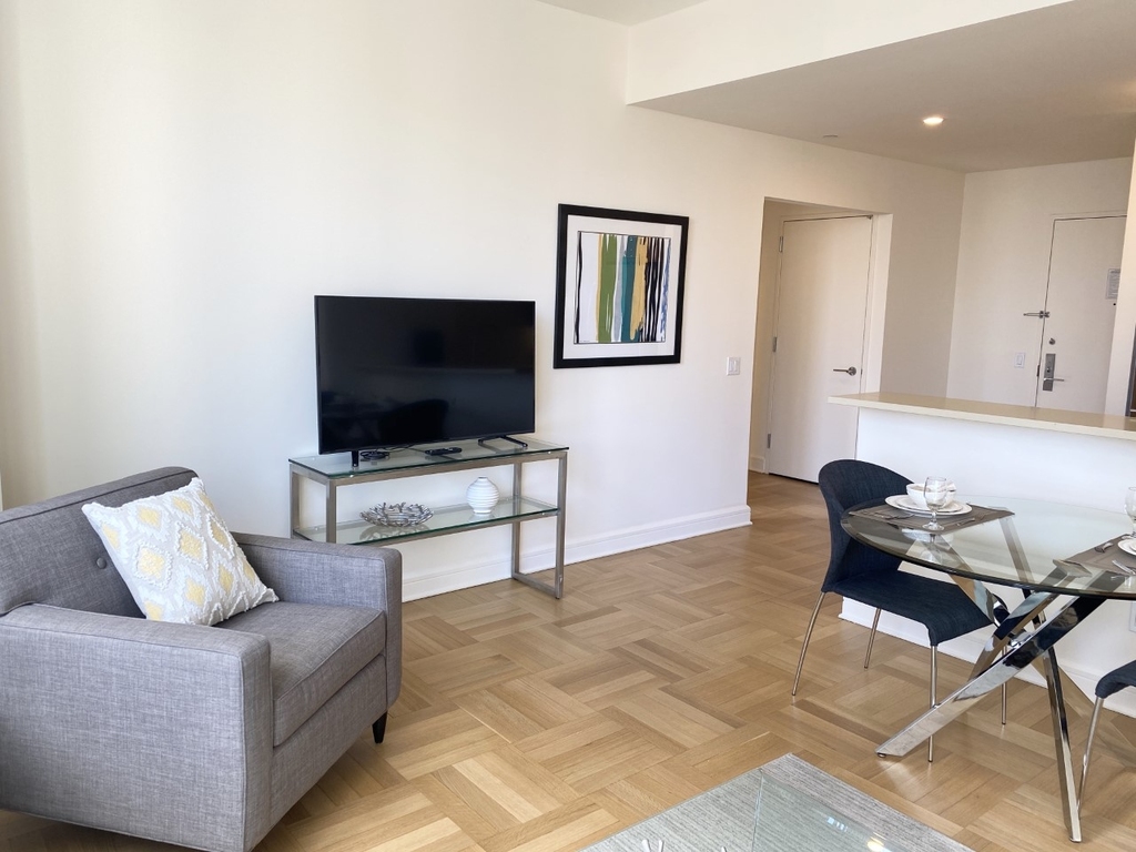 400 West 63rd Street - Photo 2