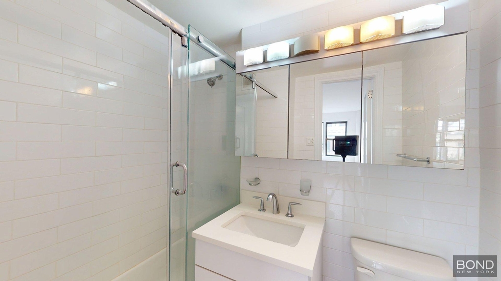 Beekman Place - Photo 9
