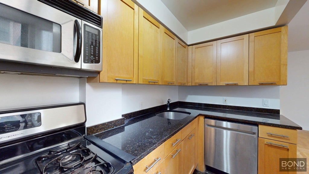East 79th Street - Photo 1