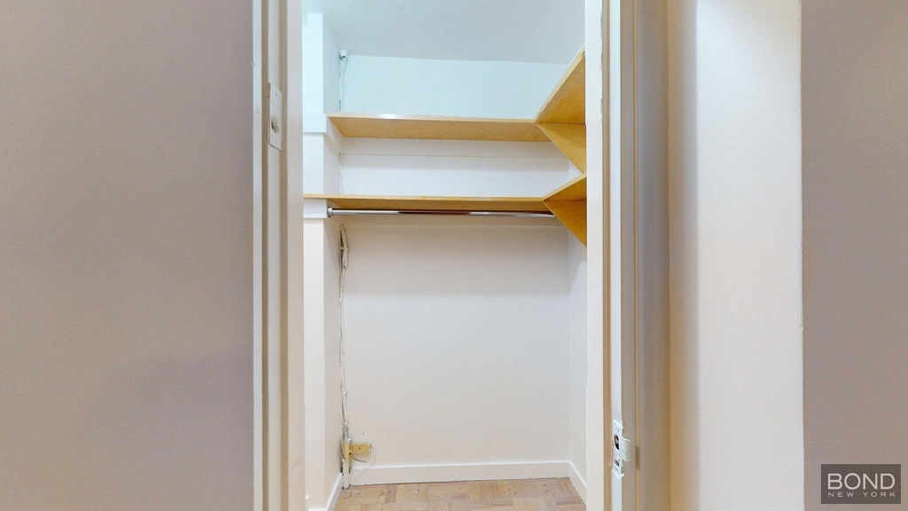 East 79th Street - Photo 5