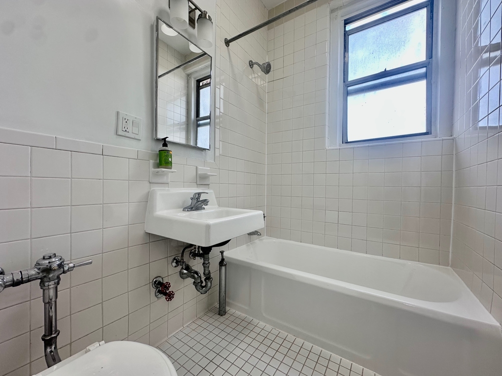 328 West 83rd Street - Photo 9
