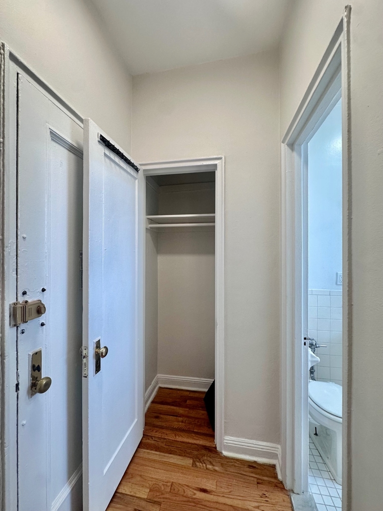 328 West 83rd Street - Photo 8