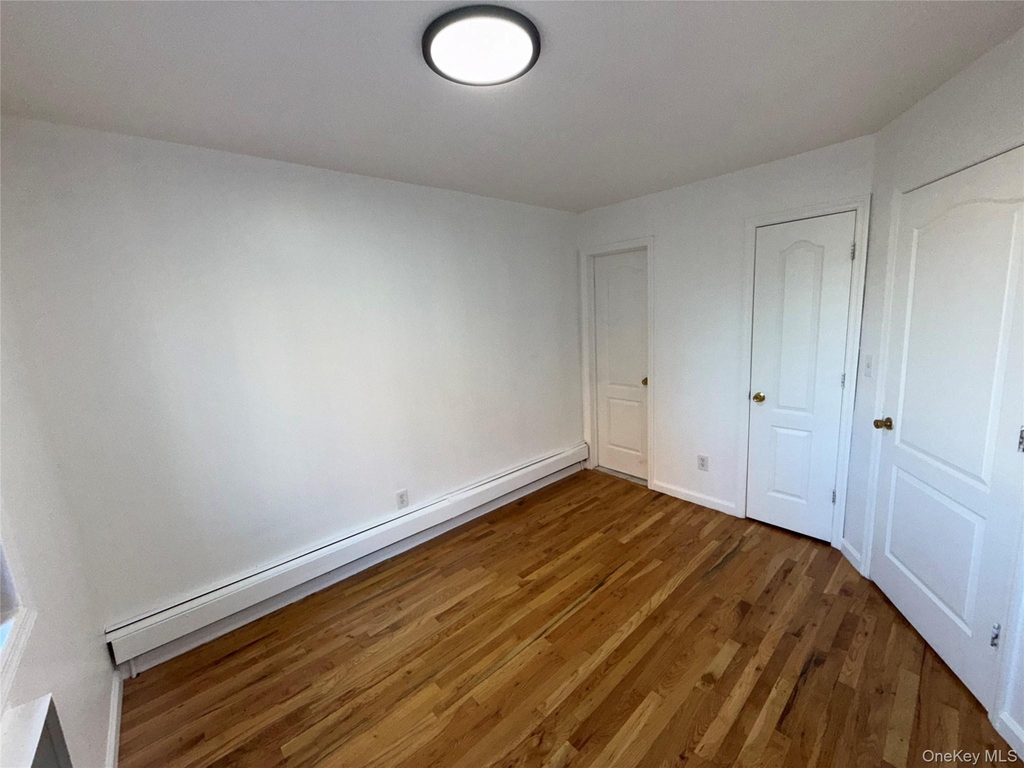 189-26 113th Road - Photo 29