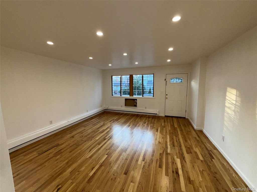 189-26 113th Road - Photo 5