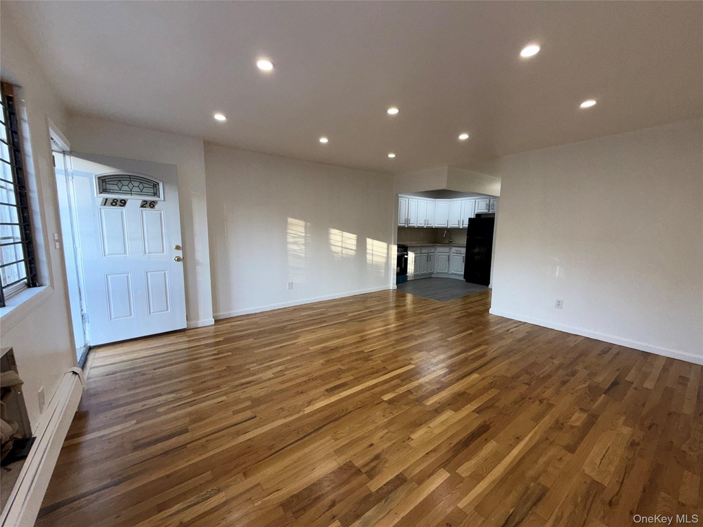 189-26 113th Road - Photo 4