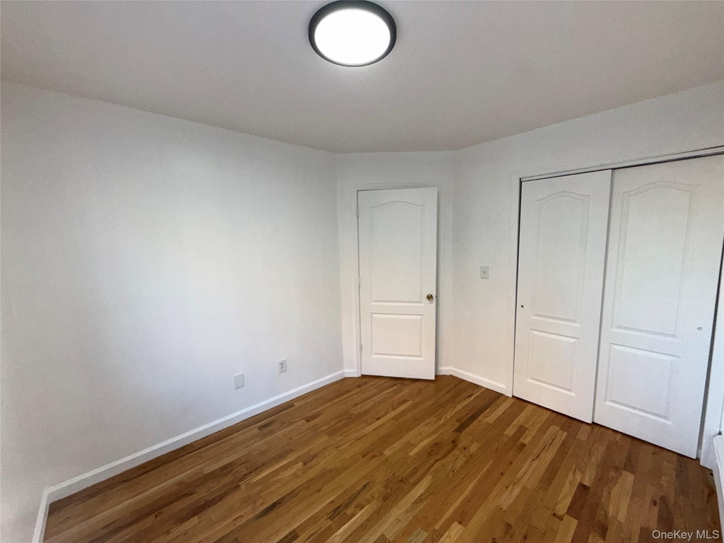 189-26 113th Road - Photo 20