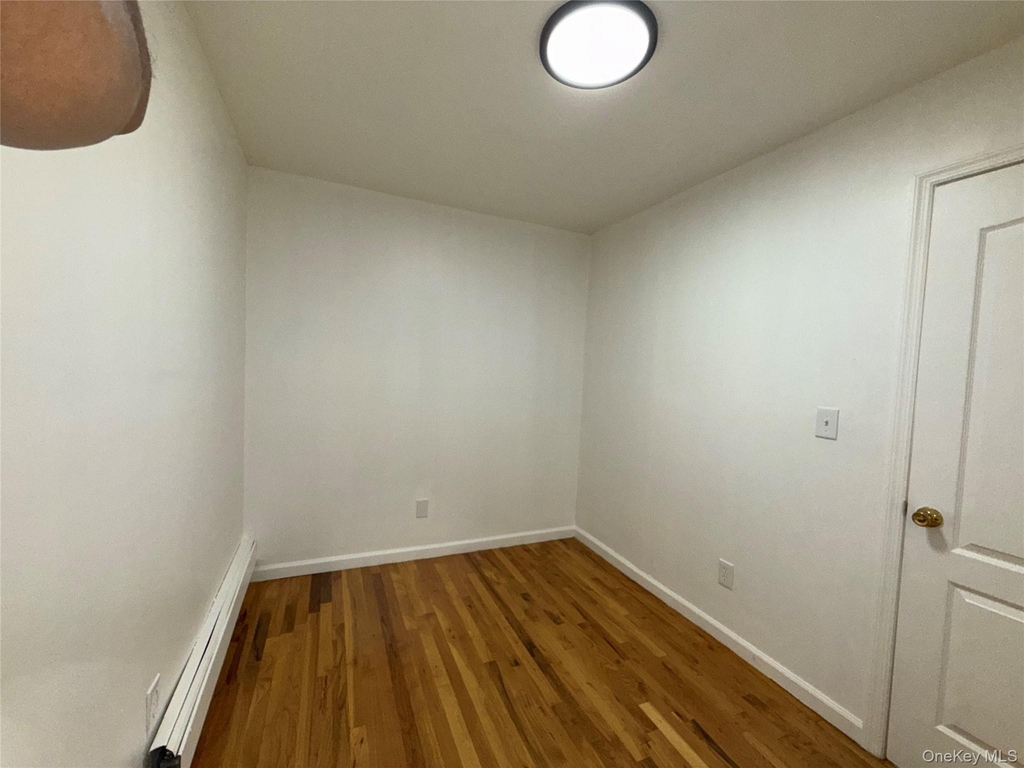 189-26 113th Road - Photo 12